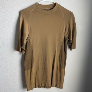 Breathable Adventure Tech Shirt Size M